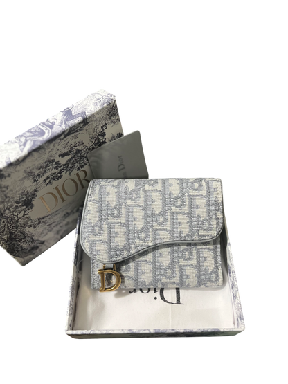 Dior Saddle Lotus Wallet
Oblique Jacquard Grey