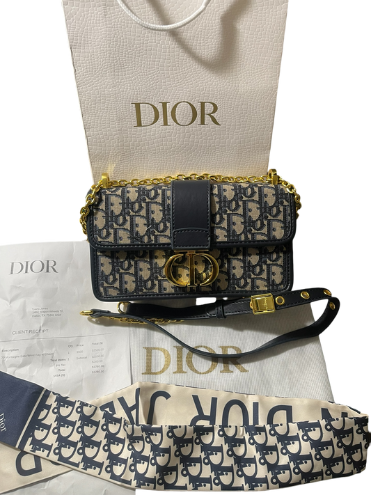 Blue Dior Oblique Jacquard 30
Montaigne Chain Bag