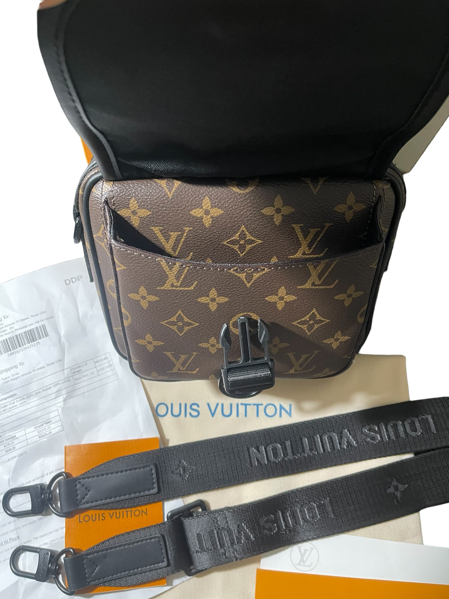 Louis Vuitton Quest Messager Monogram Macassar