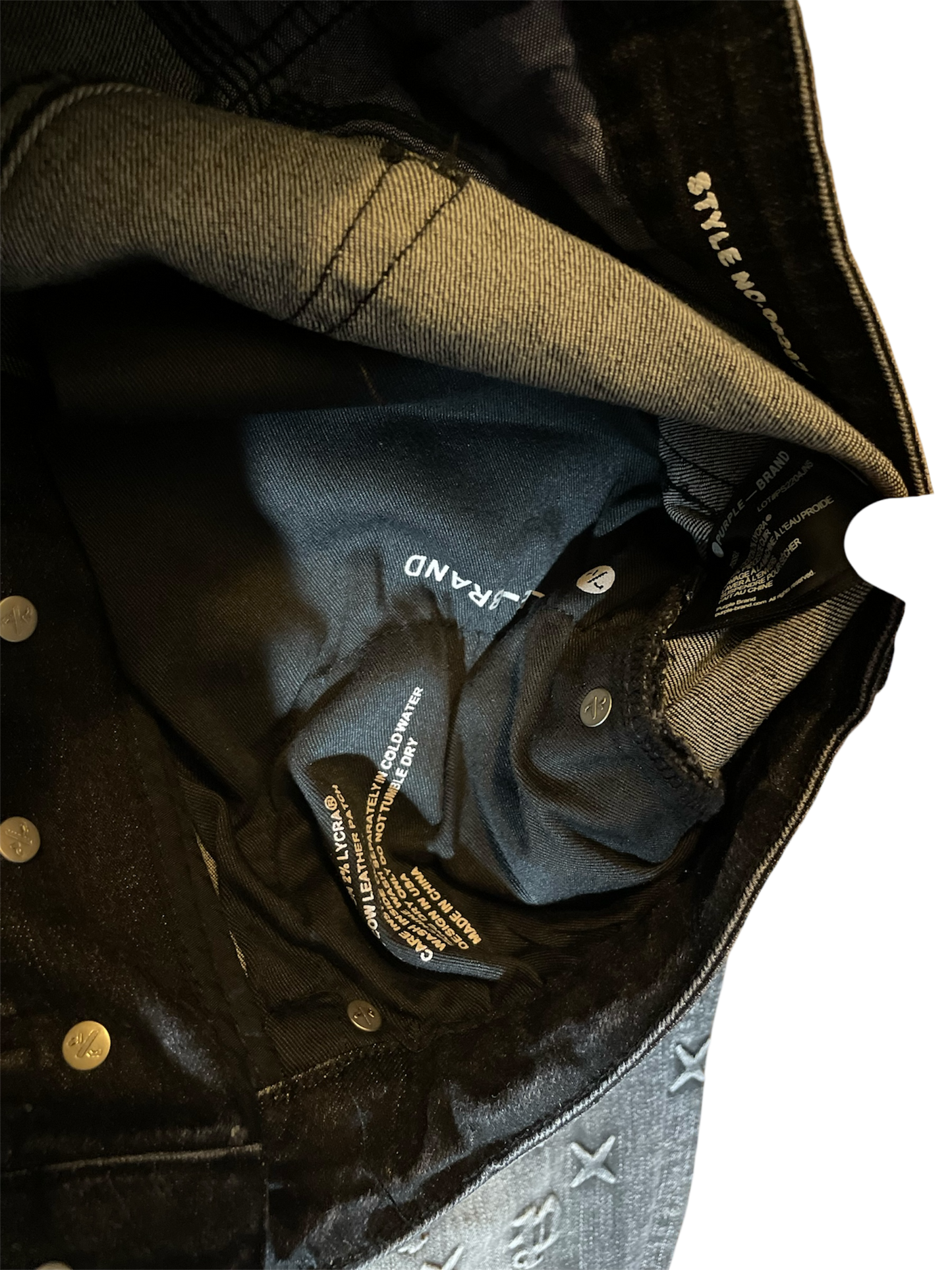 Purple Brand Monogran Black Denim
Jeans