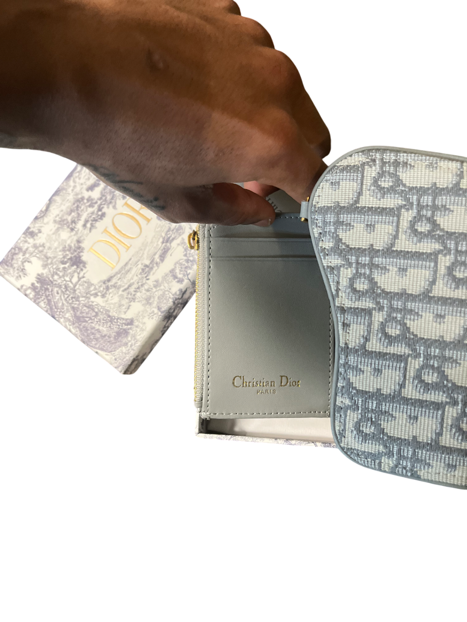 Dior Saddle Lotus Wallet
Oblique Jacquard Grey