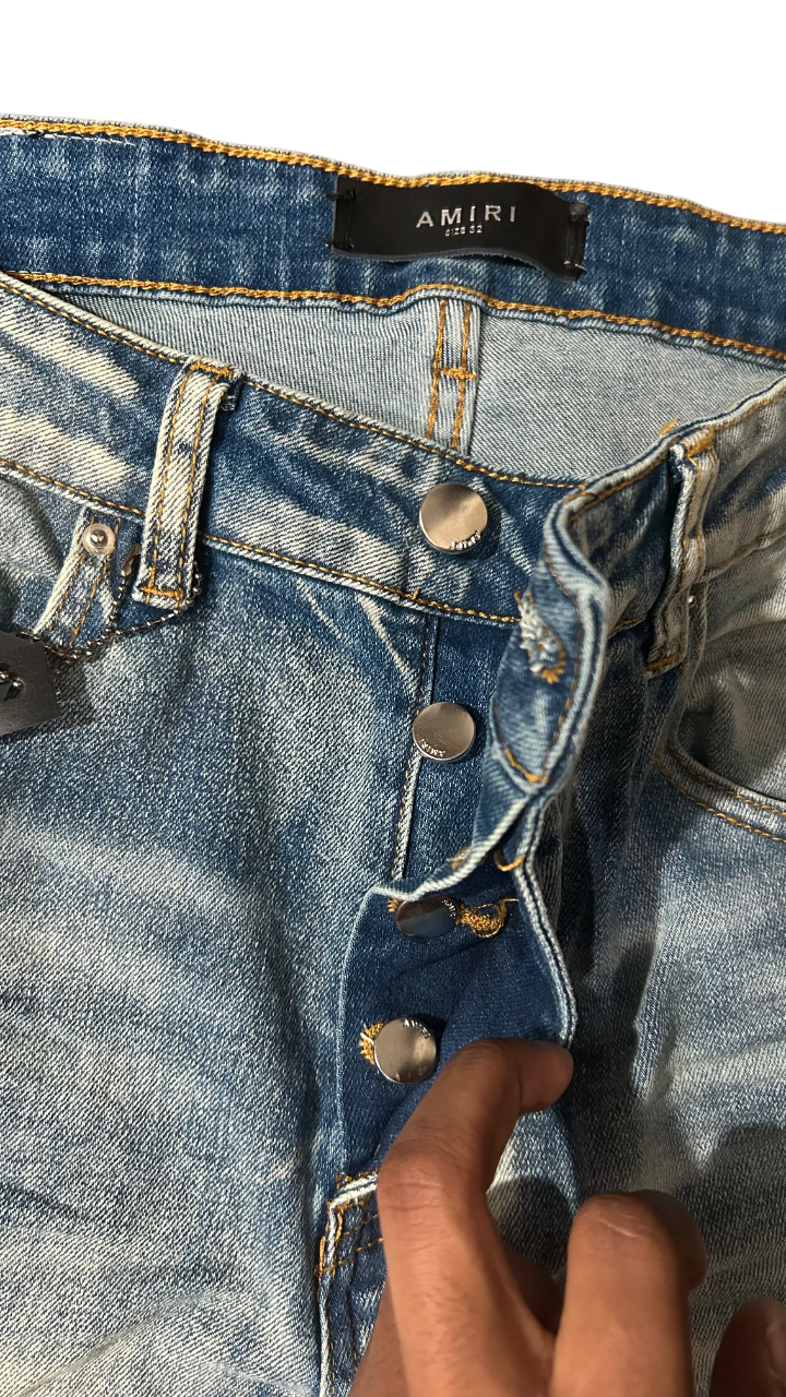 Amiri Black Staggered Logo Blue Jeans