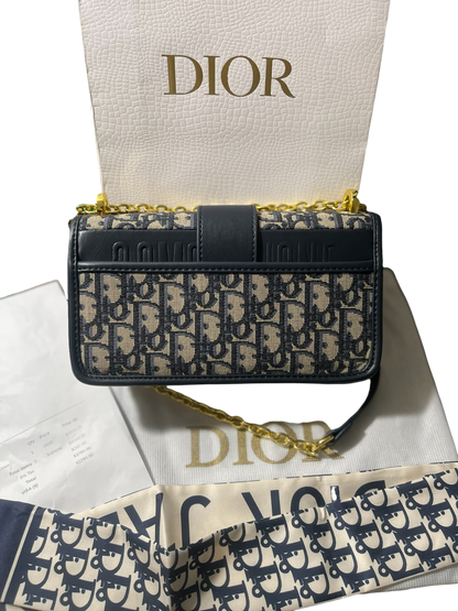 Blue Dior Oblique Jacquard 30
Montaigne Chain Bag