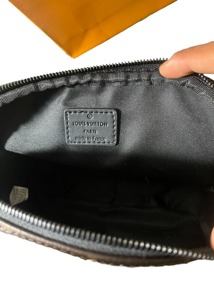 Louis Vuitton Quest Messager Monogram Macassar