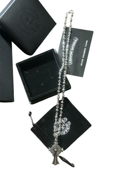 Chrome Hearts Cross Horseshoe
Necklace