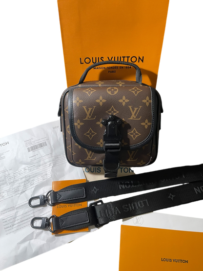Louis Vuitton Quest Messager Monogram Macassar